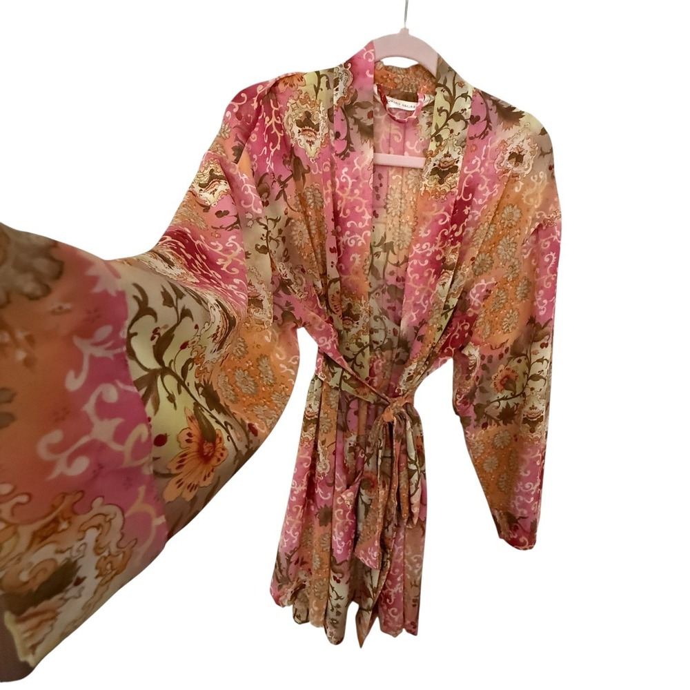 Victoria's Secret Pink Floral Robe - Picture 3 of 10